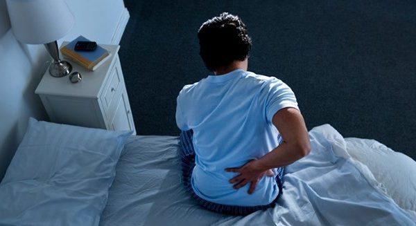 Đau do thần kinh có xu hướng tăng hơn ban đêm và có thể gây mất ngủ